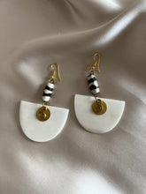 Load image into Gallery viewer, Handmade Earrings
