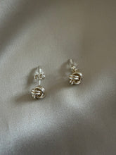 Load image into Gallery viewer, Golden Sparkle
