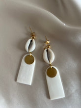 Load image into Gallery viewer, Hand Earrings

