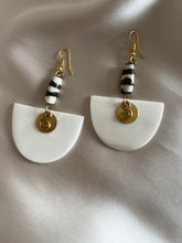 Load image into Gallery viewer, Handmade Earrings
