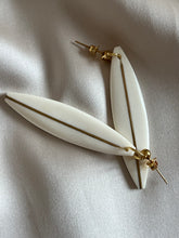 Load image into Gallery viewer, Handmade Earrings.
