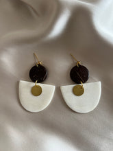 Load image into Gallery viewer, Handmade Earrings
