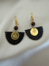 Load image into Gallery viewer, Handmade Earrings
