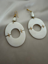 Load image into Gallery viewer, Handmade Earrings
