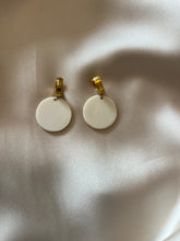 Load image into Gallery viewer, Handmade Earrings
